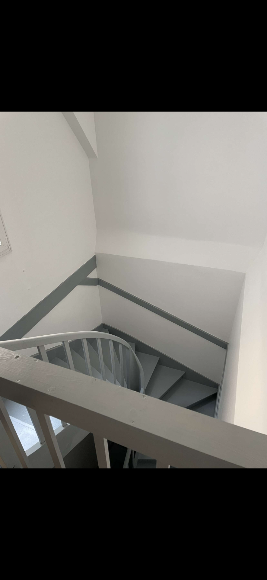 Après — Cage d'escalier — Vichy